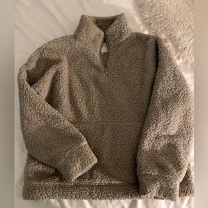 American Eagle Tan Sherpa Fleece Pullover